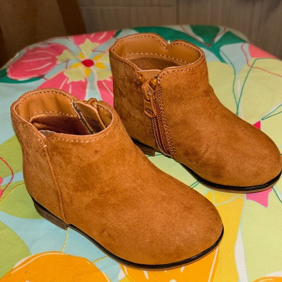 Cat & Jack “Penelope” Zipper Todler Girls Booties Size 5 - Picture 2 of 7